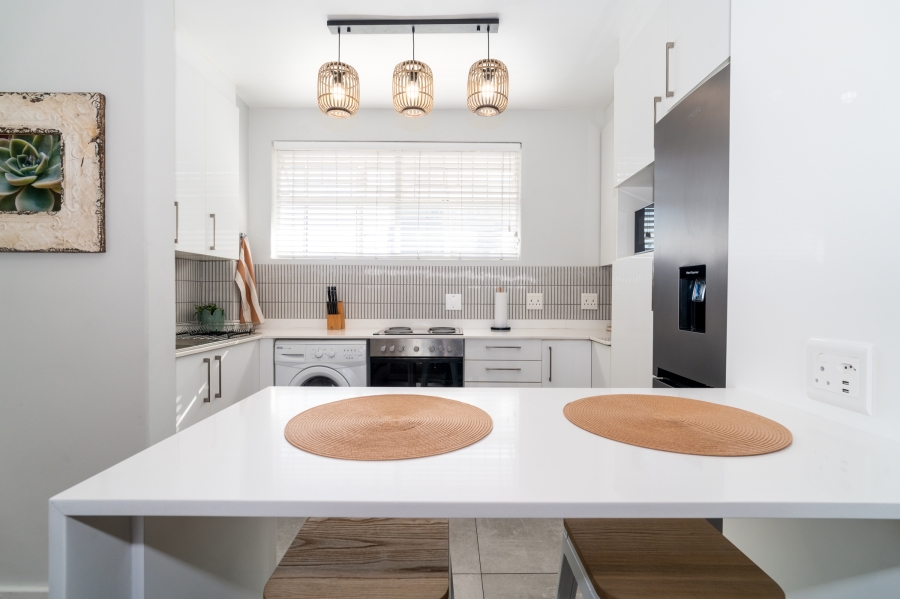 1 Bedroom Property for Sale in Green Point Western Cape